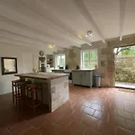 Gîte Merlot 8p with shared swimming pool Hébergement de vacances *