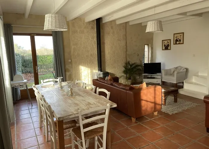 Gite Merlot 8P With Shared Swimming Pool * Teuillac